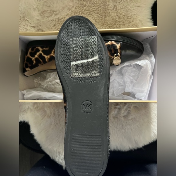 Michael Kors Lainey Flats BRAND NEW - Picture 5 of 5